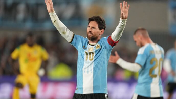 Cristiano Ronaldo honra la trayectoria de Messi tras despedida en Argentina