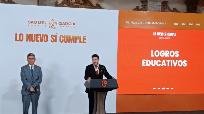 Restricción de celulares en aulas de Nuevo León en fases progresivas